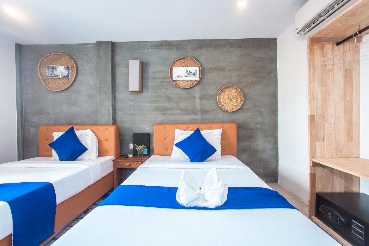 Grand Elevation Hotel Phnom Penh Exterior photo